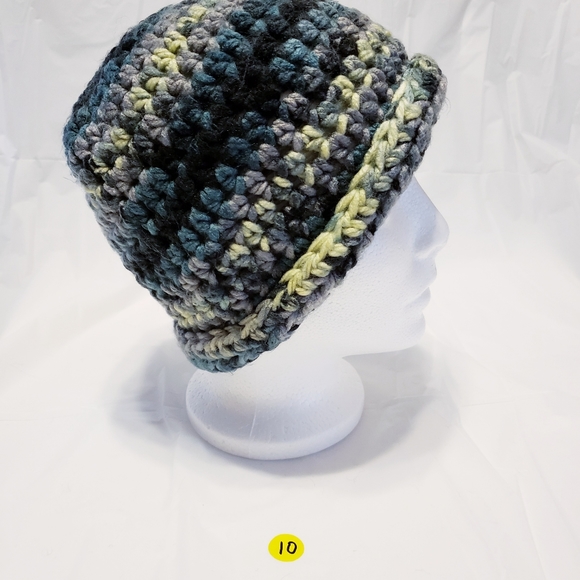 Crocheted hat: #10 - Picture 2 of 5